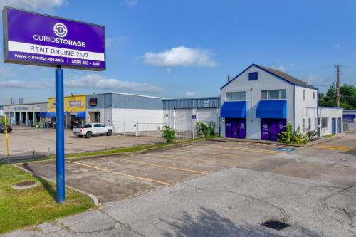 Image for Curio Storage Alief Houston with ID of: 6933835