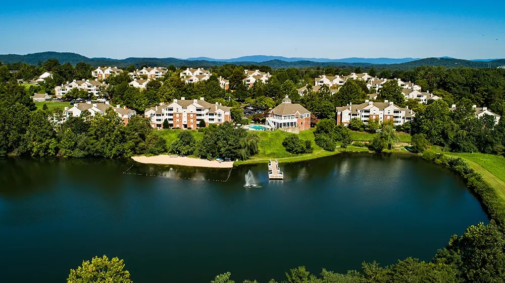 Image for Lakeside Apartments with ID of: 6942906