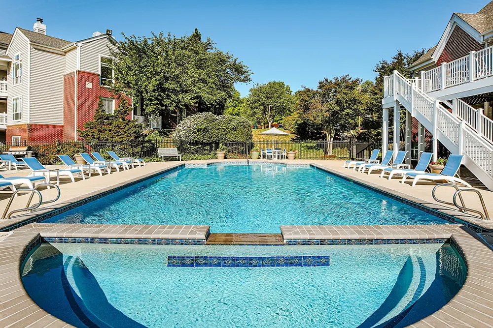 Image for Lakeside Apartments with ID of: 6942907