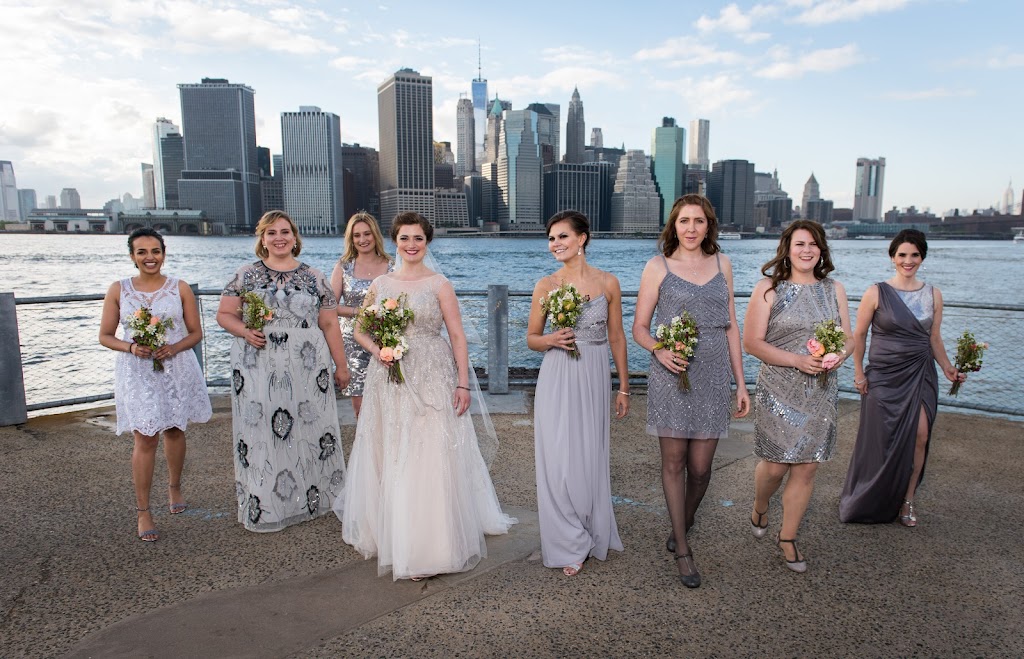 Image for The Wedding Dresser with ID of: 6965897