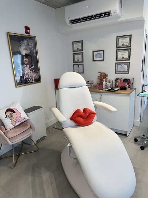 Image for Yanasthetics LLC with ID of: 6967746