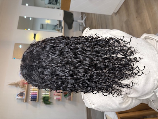 Image for Koi Hair Co with ID of: 6973308