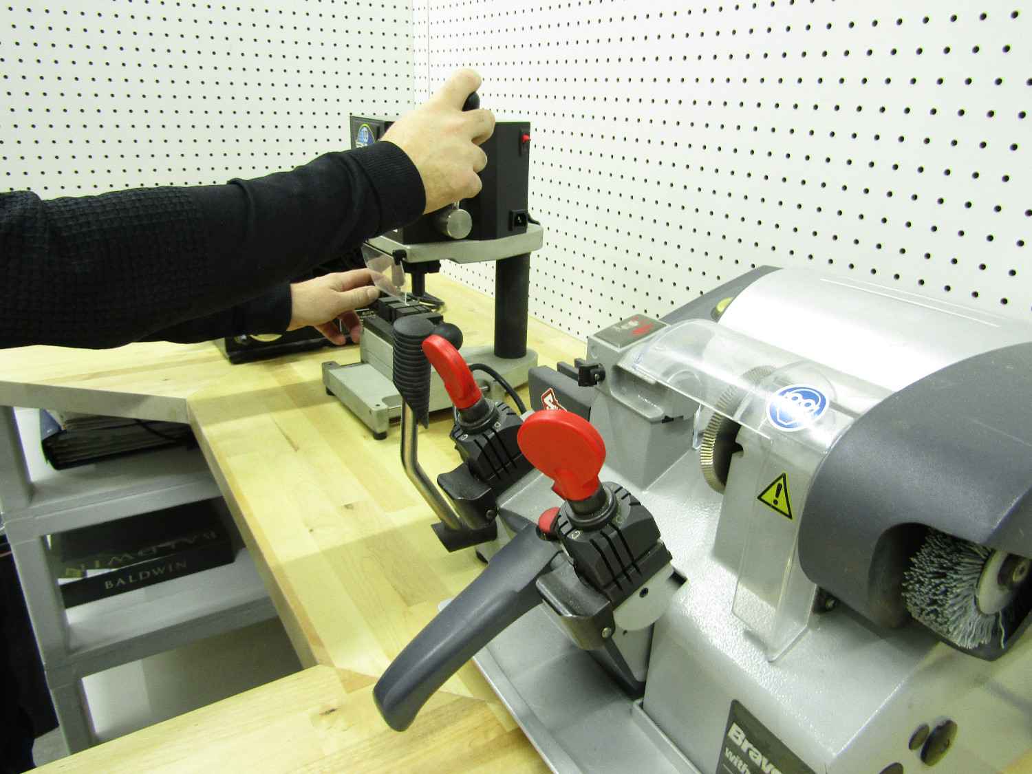 Image for The Professional Locksmith with ID of: 6987491