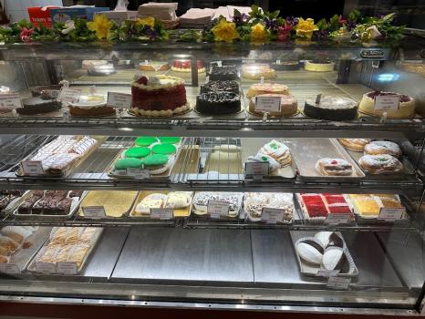 Image for La Bon Bake Shoppes with ID of: 6990478