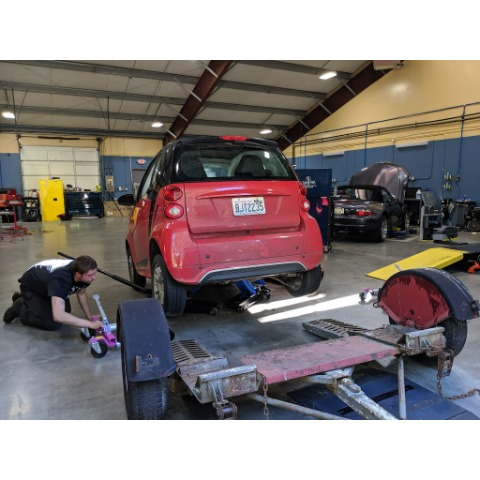 Image for Galloping Gerties Garage with ID of: 6990556