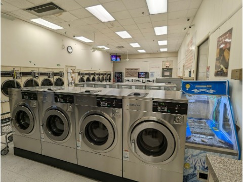 Image for Dolly's Laundromat with ID of: 6992279