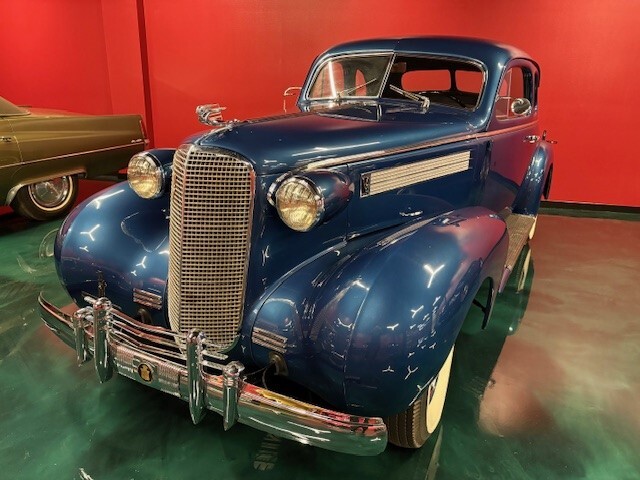 Image for Red Car Auto Vault with ID of: 6996685