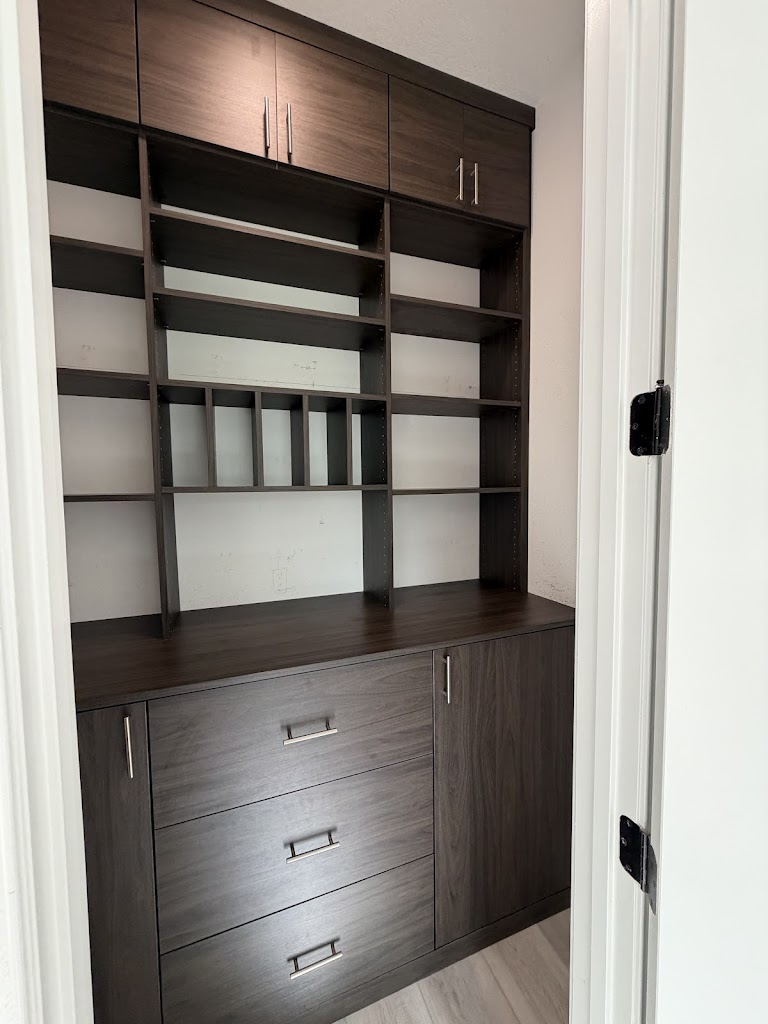 Image for Stellar Closets with ID of: 6999143