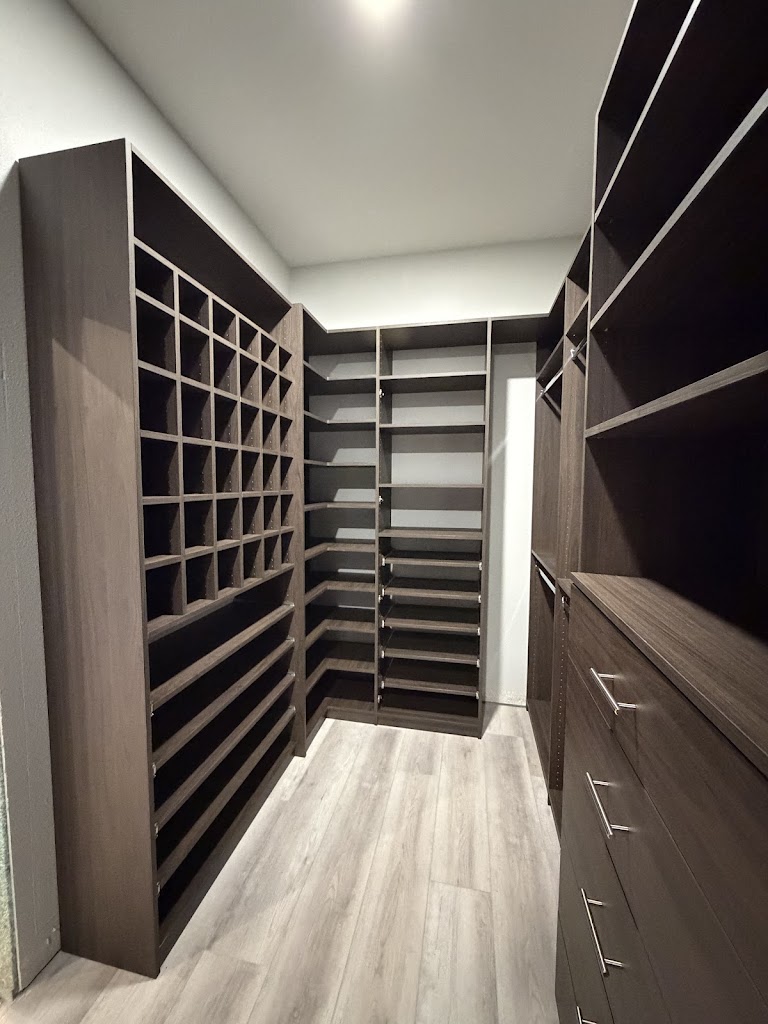 Image for Stellar Closets with ID of: 6999151