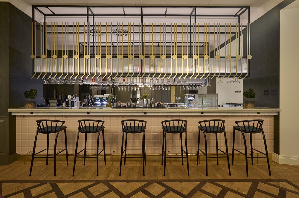 Image for Regale Bar & Restaurant with ID of: 7003046
