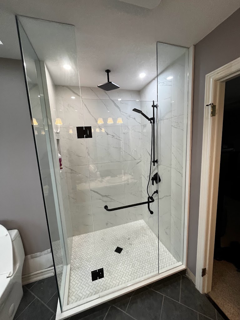 Image for Champagne Glass and Door with ID of: 7009597