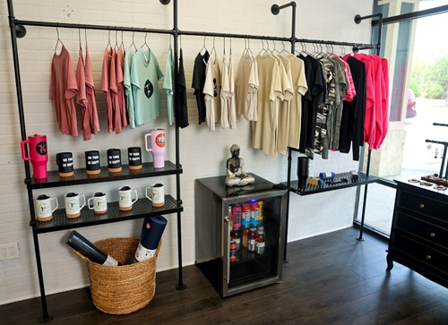 Image for Yoga Den Oakleaf with ID of: 7015275