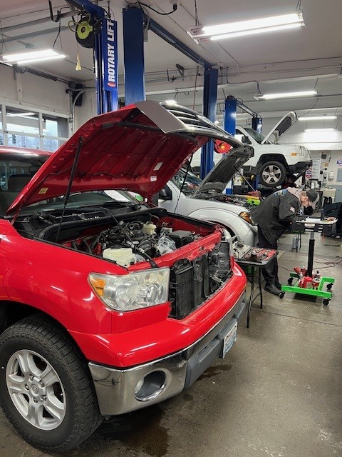 Image for Esty's Auto Center with ID of: 7023020