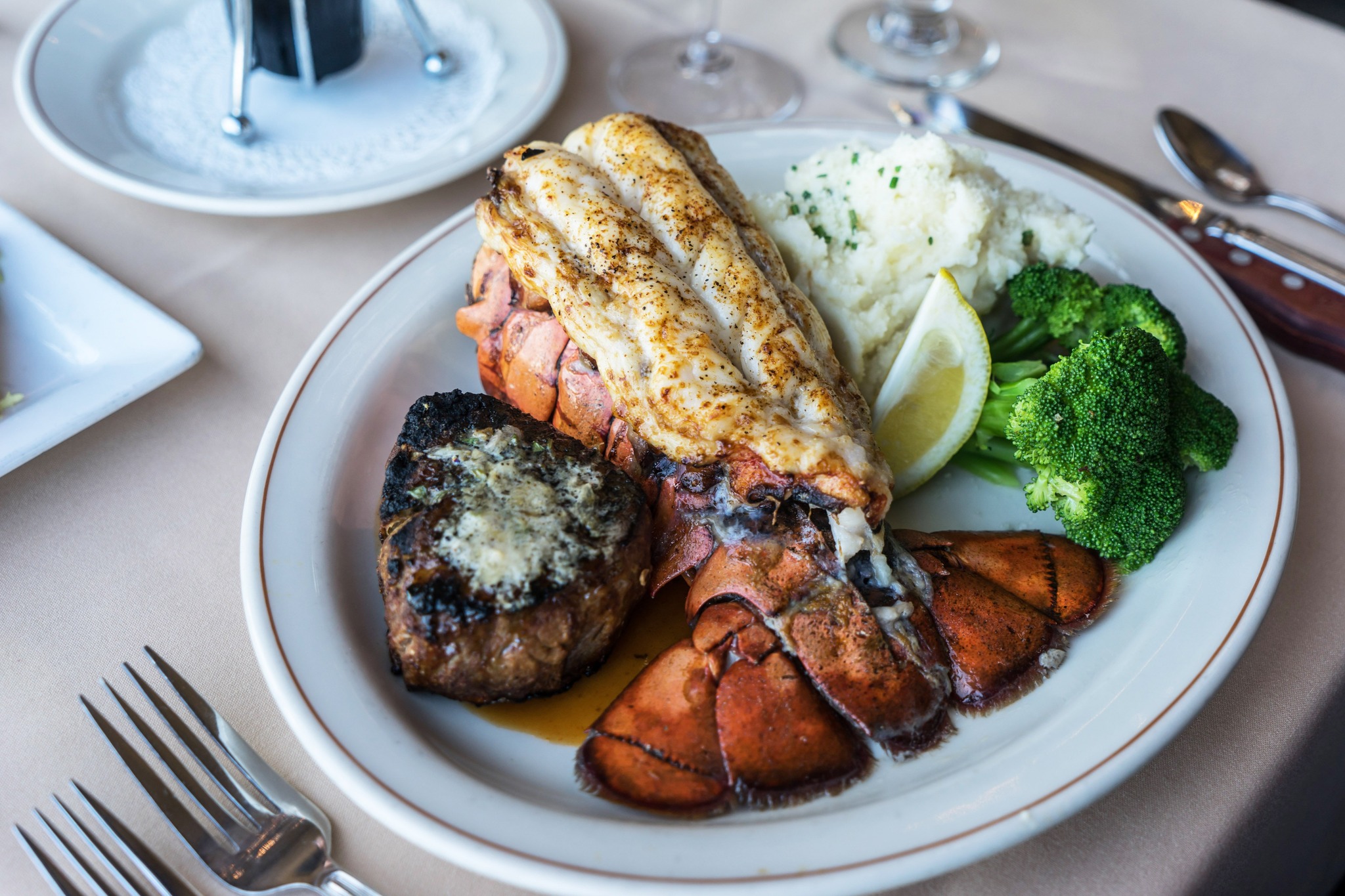 Image for Daniel's Broiler with ID of: 7027149