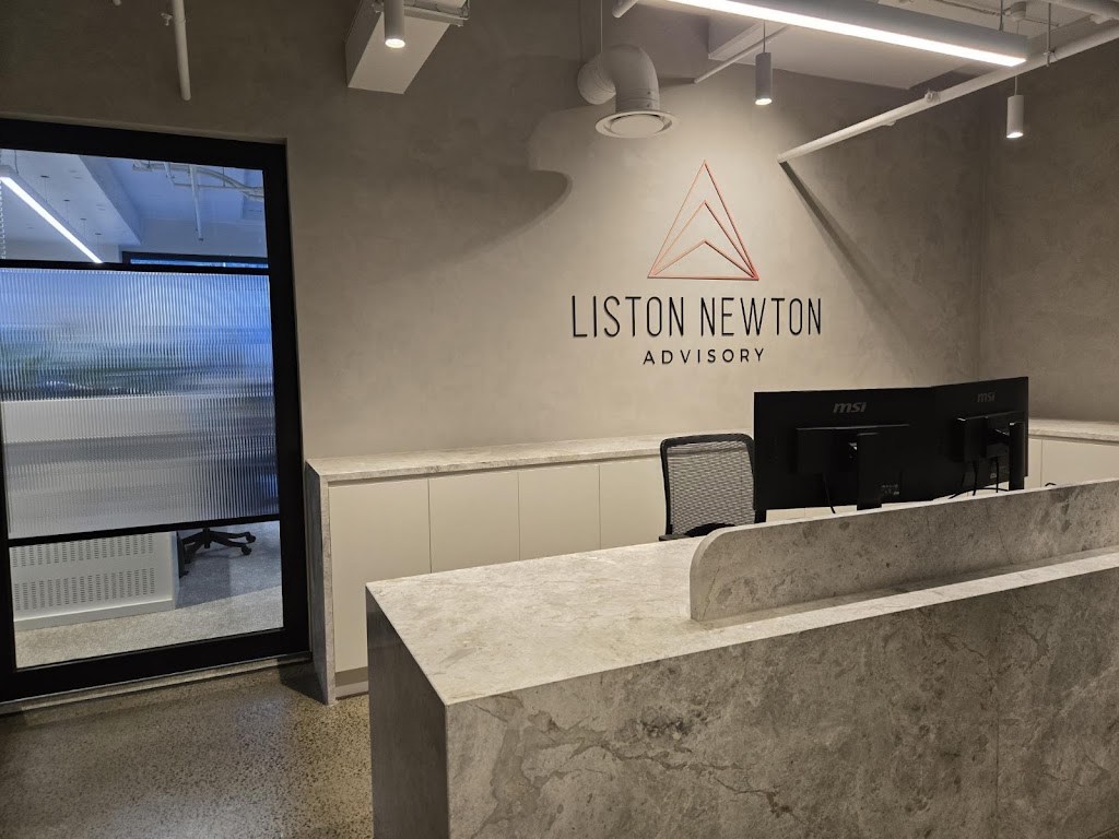 Image for Liston Newton Advisory with ID of: 7035425