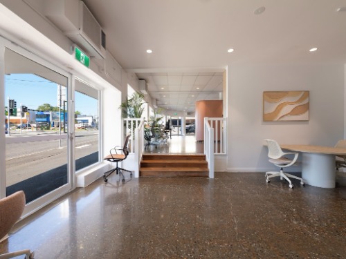 Image for Desky - Showroom with ID of: 7044963