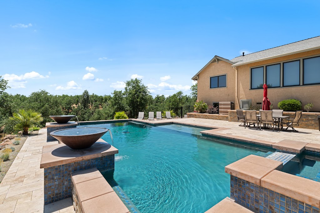 Image for Backyard Escapes with ID of: 7045230