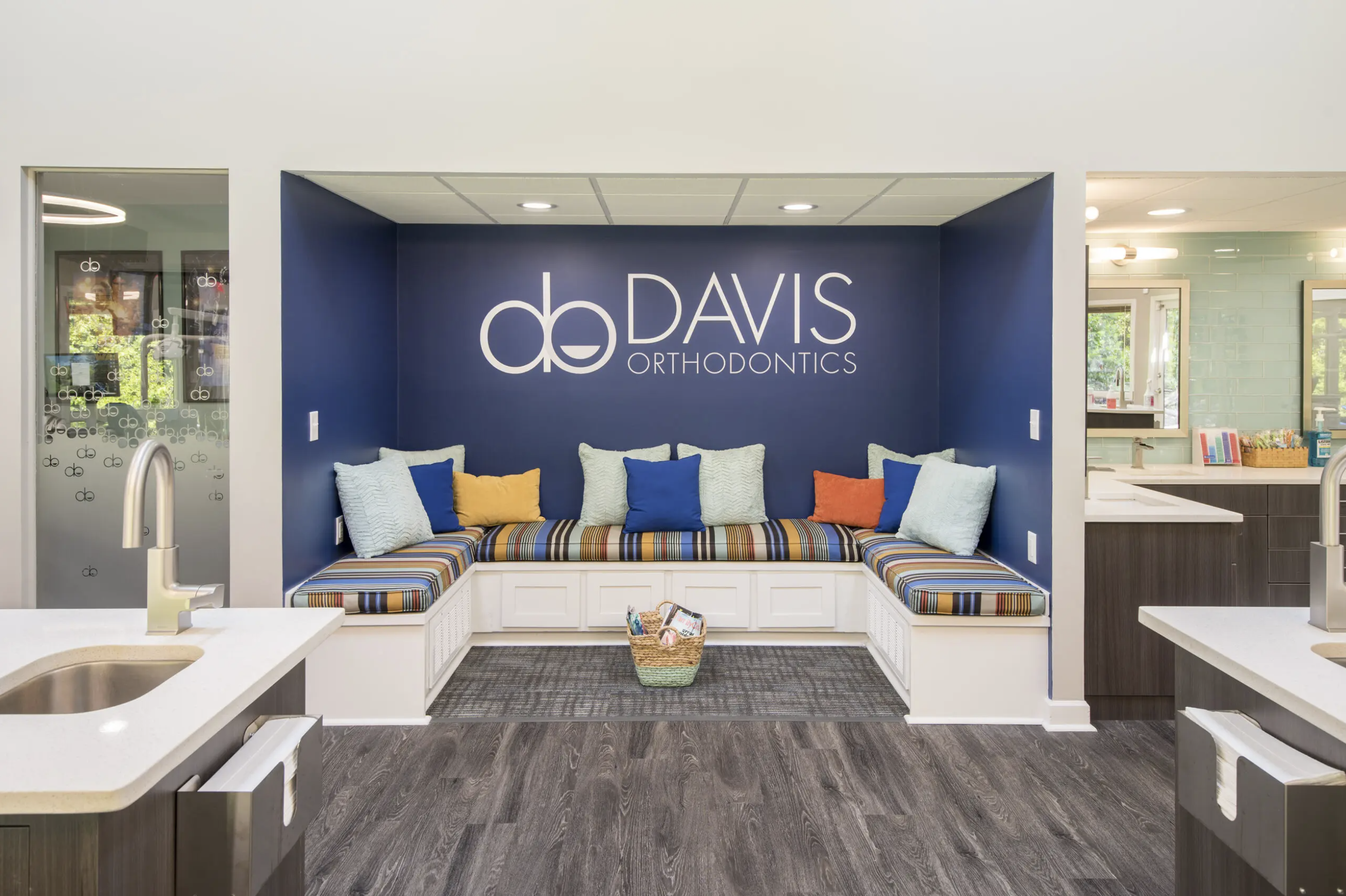 Image for Davis Orthodontics with ID of: 7049000