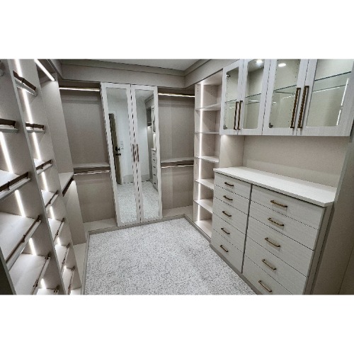 Image for The Organizing Boss with ID of: 7050554