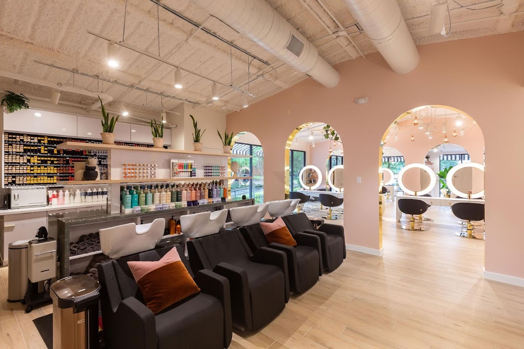 Image for Studio A Salon with ID of: 7064908