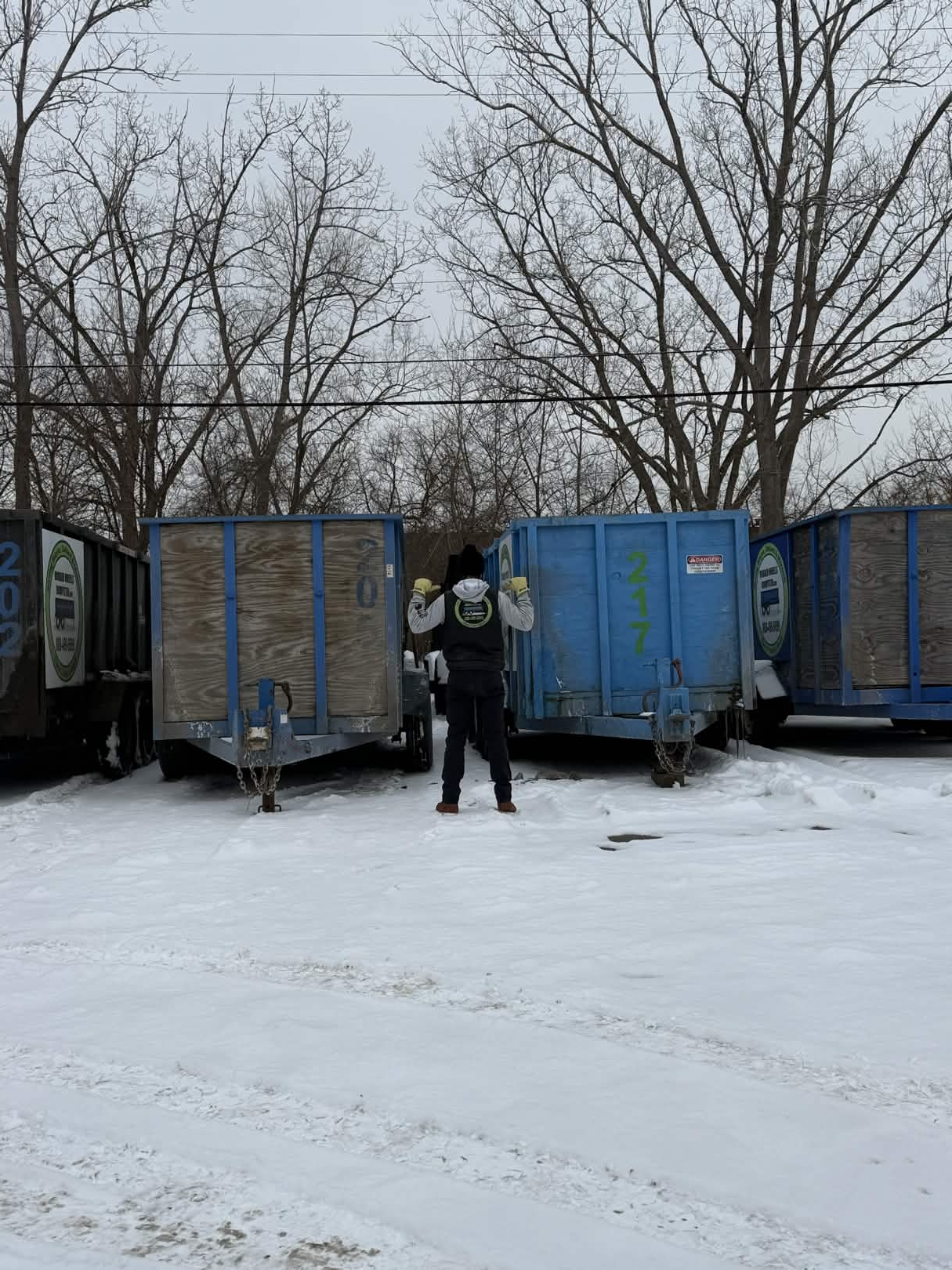 Image for Rubber Wheels Dumpster with ID of: 7071722