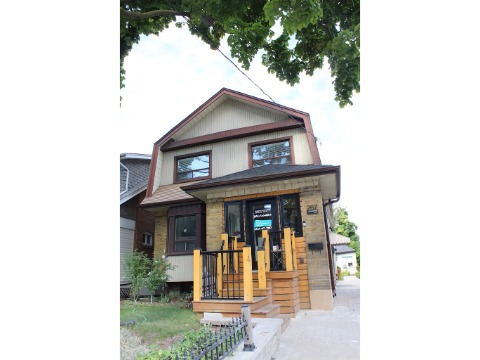 Image for Toronto Counselling Centre for Teens with ID of: 7072120
