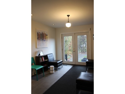 Image for Toronto Counselling Centre for Teens with ID of: 7072123