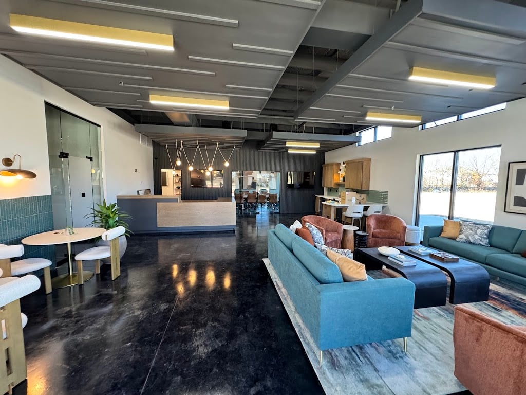 Image for Neighborhood Storage & Workspace with ID of: 7077098