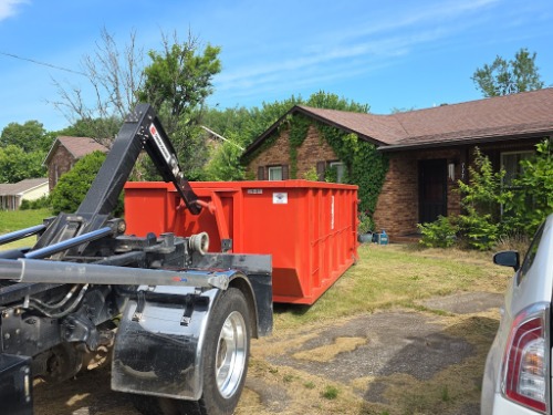 Image for Underdog Dumpster with ID of: 7088389
