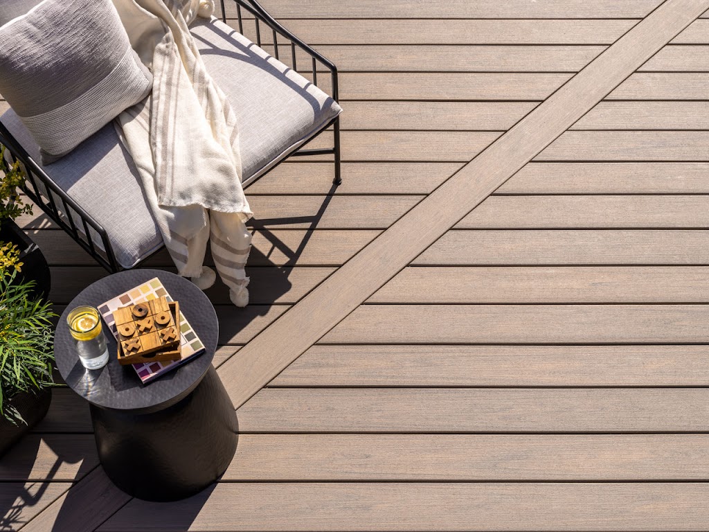 Image for Evergreen Deck & Fence with ID of: 7090896