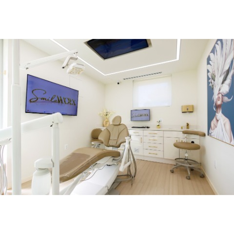 Image for SmileWorx with ID of: 7097387