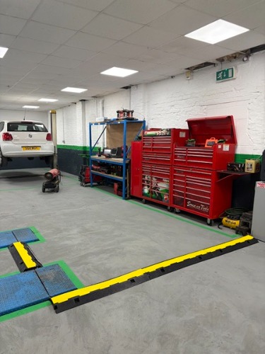 Image for BS Services Garage with ID of: 7098270