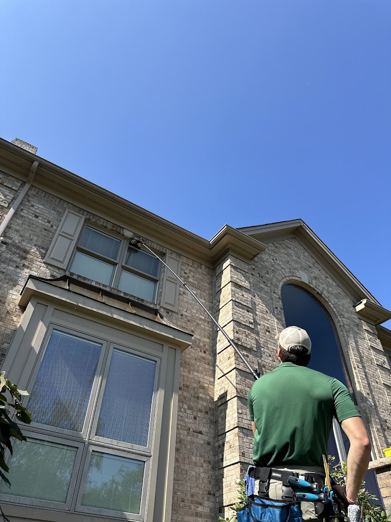 Image for Glass Gurus - Window, Gutter & Pressure Cleaning with ID of: 7115211