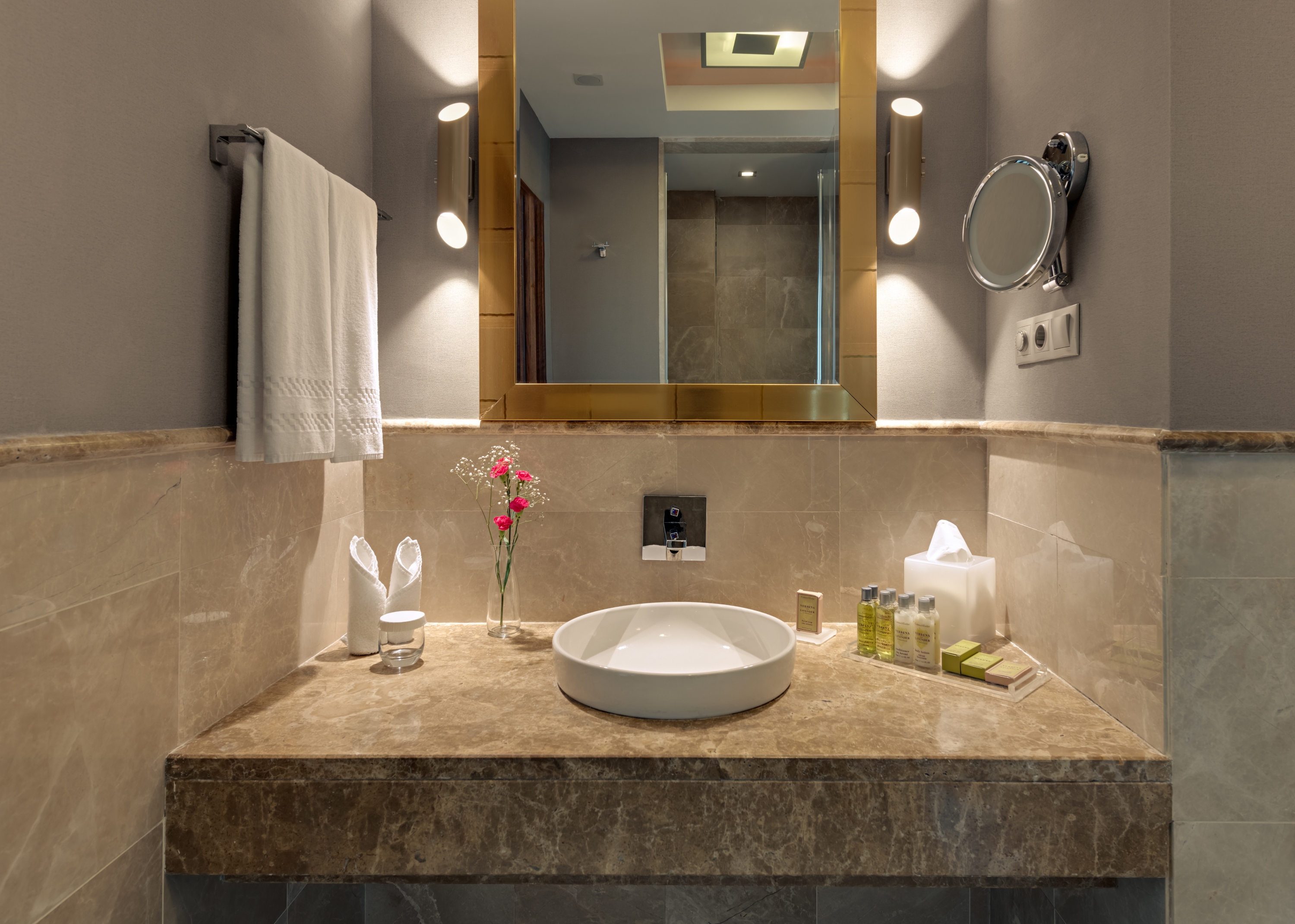 Image for DoubleTree by Hilton Van with ID of: 7147835
