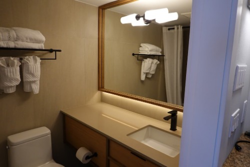 Image for Sechelt Inn with ID of: 7190477