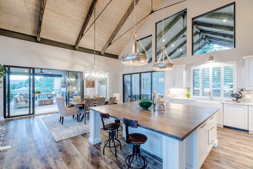 Image for Maves Construction Inc with ID of: 7216375