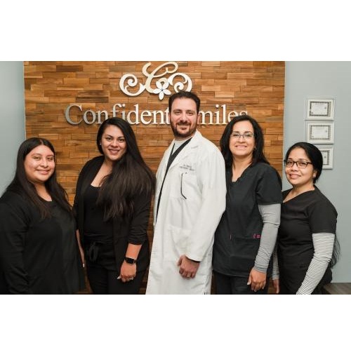 Image for Confident Smiles with ID of: 7010743