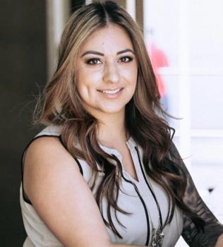 Image for Mayra Valencia with ID of: 7101136