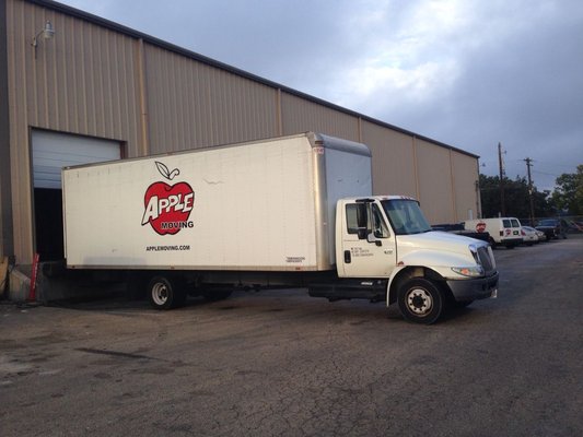 Image for Apple Moving with ID of: 824725