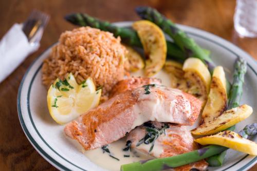 Image for Green Mill Restaurant & Bar with ID of: 827800