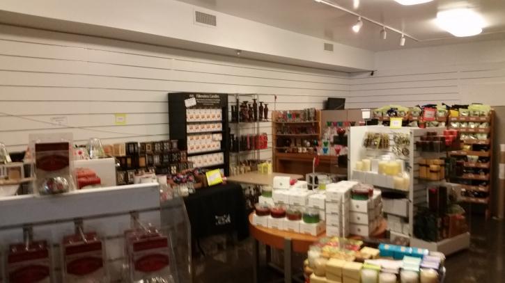 Image for Warehouse Sale (everything has to go) with ID of: 838579