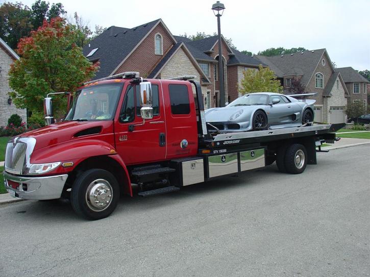 Image for Executive Towing with ID of: 882826