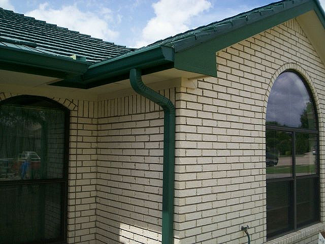 Image for EZ Gutters LLC with ID of: 890176
