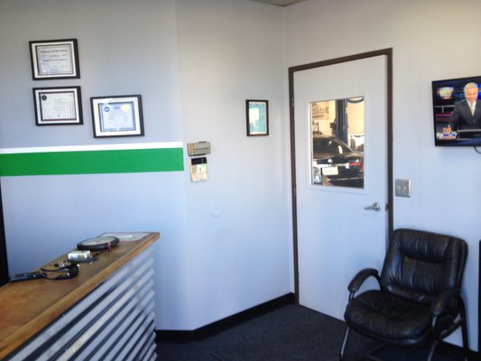 Image for Import Auto Service with ID of: 893537