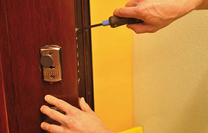 Image for Gold Locksmith G with ID of: 916343