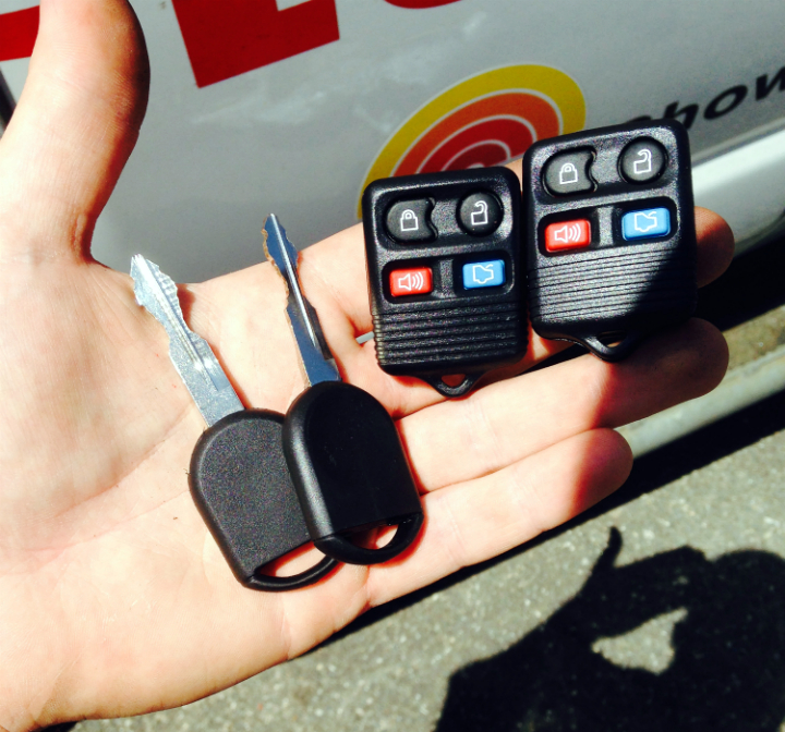 Image for Gold Locksmith G with ID of: 916345