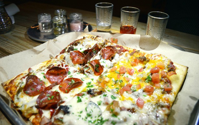 Image for Stonedeck Pizza Pub with ID of: 923414