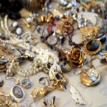 Image for A Worldly Goods Estate Sales LLC with ID of: 939671