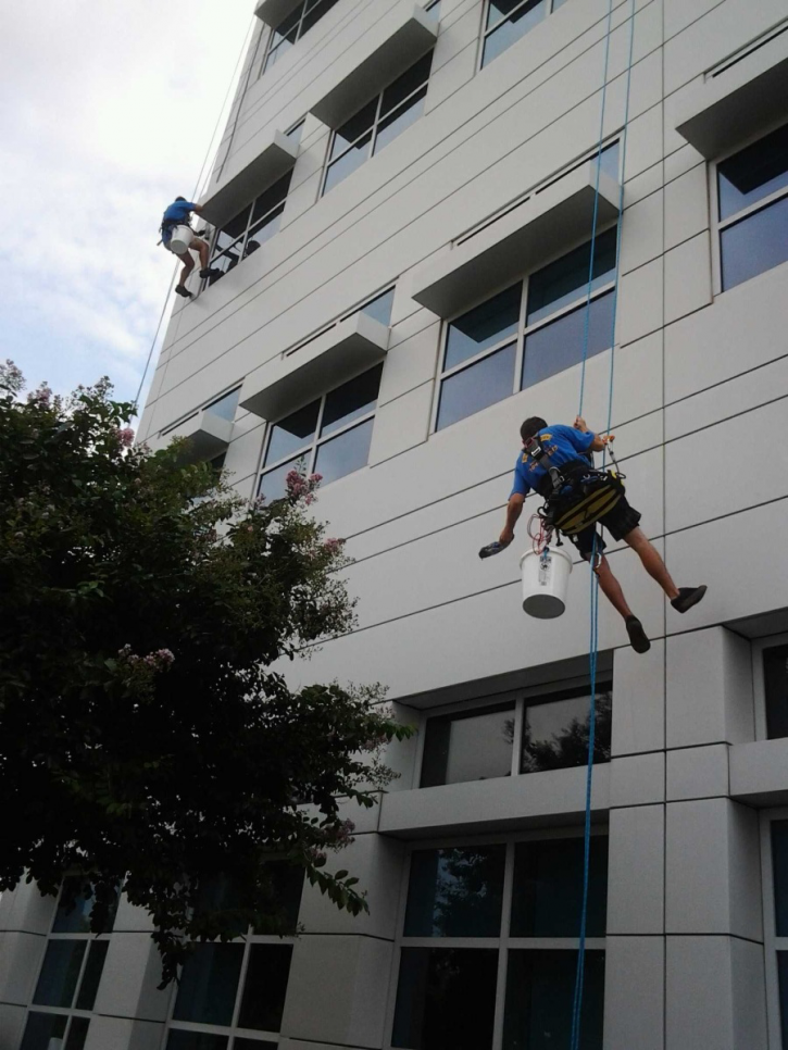 Image for Squeegee Pros Window Cleaners with ID of: 966532